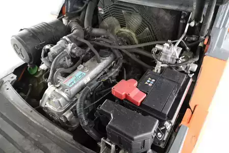 Wózki gazowe 2018  Toyota 02-8-FGF-25 (3)