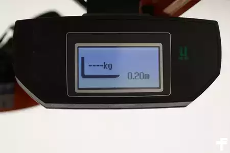 Chariots à mât rétractable 2017  Toyota RRE-140-H (5)