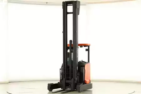 Reach Trucks 2020  Toyota RRE-200-HE (1)