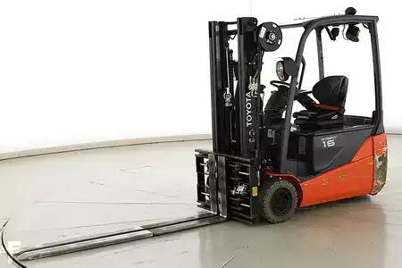 Elektro tříkolové VZV 2017  Toyota 8-FBE-16-T (7)