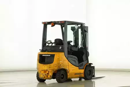 LPG Forklifts 2013  Jungheinrich TFG-320 (2)
