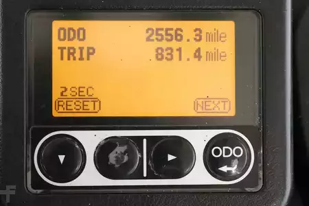 Empilhador diesel 2017  Toyota 06-8-FD-20-F (4)