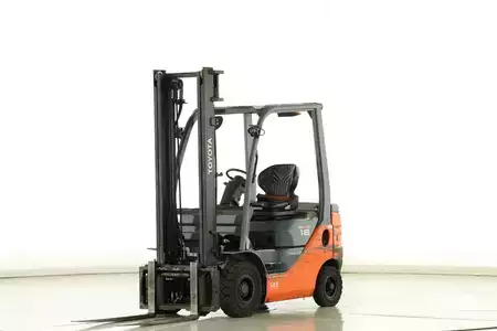 Carretilla elevadora diésel 2021  Toyota 42-8-FDF-18 (1)