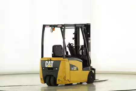 Electric - 3 wheels 2017  CAT Lift Trucks EP-18-PNT (2)