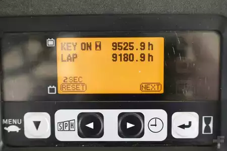 Carrelli elettrici 3 ruote 2015  Toyota 8-FBET-16 (4)