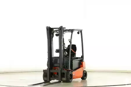 Chariots électriques à 4 roues 2019  Toyota 8-FBM-20-T (1)