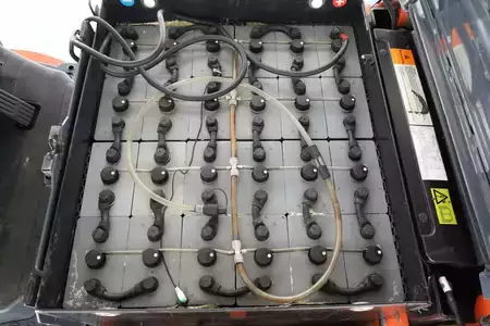 Chariots électriques à 4 roues 2019  Toyota 8-FBM-20-T (3)