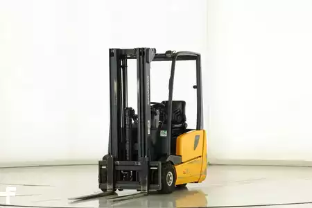 Electric - 3 wheels 2005  Jungheinrich EFG-216-K (1)