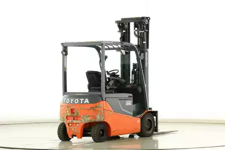 Eléctrico - 4 rodas 2017  Toyota 8-FBMT-35 (2)