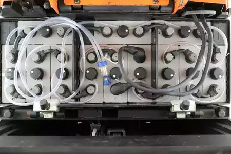 Horizontális komissiózó 2019  Toyota OSE-100 (3)