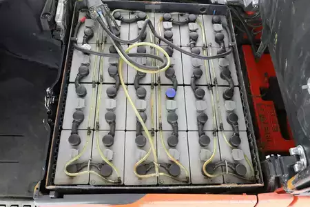 Eléctrica de 3 ruedas 2021  Linde E-18-L (386) (3)