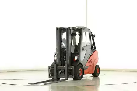 Gázüzemű targonca 2019  Linde H-35-T-02 (393) (1)