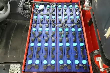 Elektro čtyřkolový VZV 2019  Linde E-20 (387) (3)