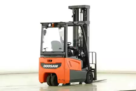 Eléctrica de 3 ruedas 2018  Doosan B-15-T-7 (2)