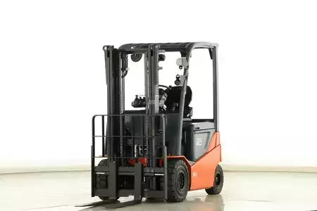 Elektryczne 4-kołowe 2019  Toyota 8-FBMKT-20 (1)