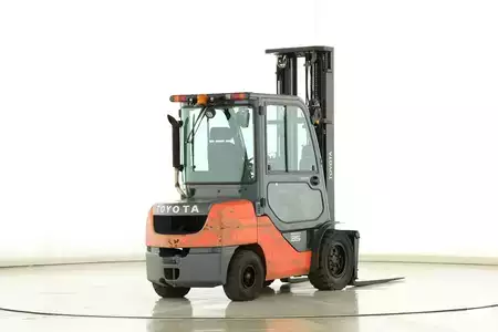 Carrelli elevatori diesel 2016  Toyota 02-8-FDJF-35 (2)