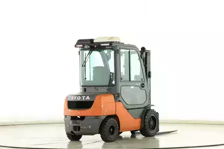 Carrelli elevatori diesel 2017  Toyota 02-8-FDF-30 (2)