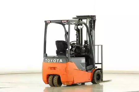 Sähkö - 3 pyör 2017  Toyota 8-FBE-20-T (2)