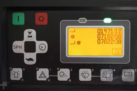 Elektro 4 Rad 2017  Toyota 8-FBMT-40 (5)