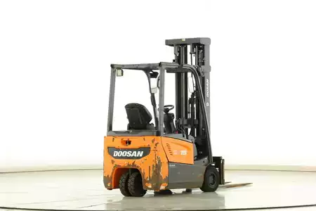 Elektromos 3 kerekű 2018  Doosan B-15-T-7 (2)