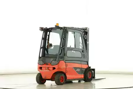 Eléctrica de 4 ruedas 2012  Linde E-25-L-01 (387) (2)