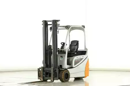 Eléctrica de 3 ruedas 2016  Still RX-20-18 (1)