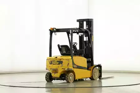 Eléctrica de 4 ruedas 2014  Yale ERP-30-VL-E-2645 (2)