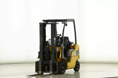 Treibgasstapler 2011  CAT Lift Trucks GP-15-N (1)