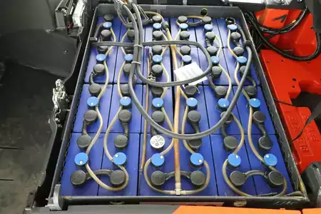 Carrelli elettrici 3 ruote 2019  Linde E-18-02 (386) (3)