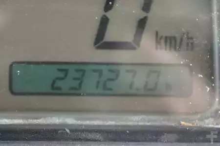 Carrelli elettrici 4 ruote 2002  Toyota FBMF-30 (4)
