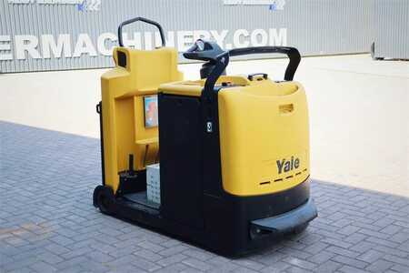 Platform trucks - Yale MO50T Tow Tractor, 5000kg Capacity, Scooter Contro (7)