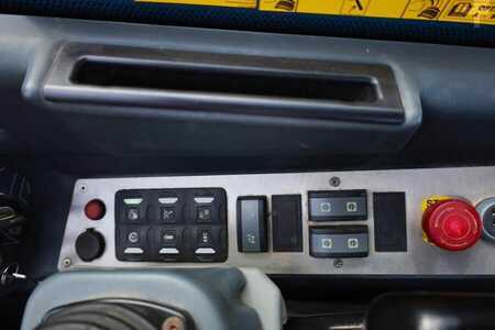 Wózki teleskopowe sztywne  Magni - TH5,5.15-D7/D Diesel, 4x4x4 Drive, 5.5t Ca (18)