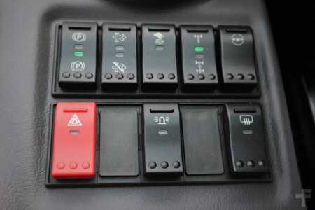 Carrelli fuoristrada 4x4 - Manitou MC25-4 Valid Inspection, *Guarantee, Diesel, 4x4 (12)