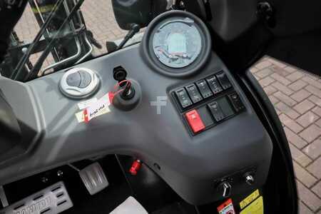 Terrængående truck  Manitou MC25-4 Valid Inspection, *Guarantee, Diesel, 4x4 D (7)