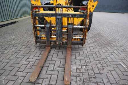 Wózki teleskopowe sztywne - JCB 540-140 HI VIZ Diesel Stage V, 4x4x4 Drive, 13.8m (12)