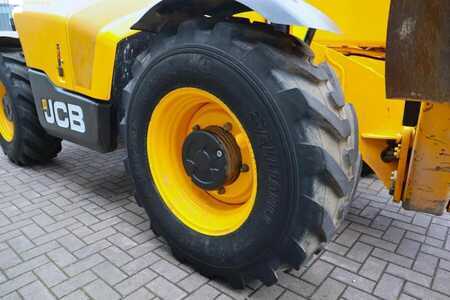 Wózki teleskopowe sztywne - JCB 540-140 HI VIZ Diesel Stage V, 4x4x4 Drive, 13.8m (20)