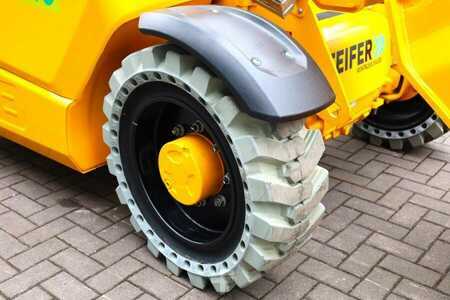 Wózki teleskopowe sztywne - JCB 525-60E Valid inspection, *Guarantee! Fully Electr (16)