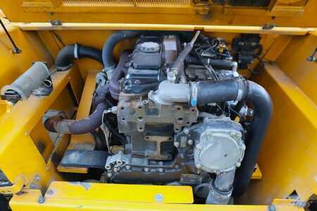 Wózki teleskopowe sztywne - Manitou MRT1840 EASY Diesel, 4x4x4 Drive, 18m Lifting Heig (12)