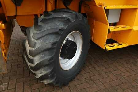 Telescopic forklift rigid  Manitou MRT2150 Privilege Diesel, 4x4x4 Drive, 5t Cap. 20. (17)