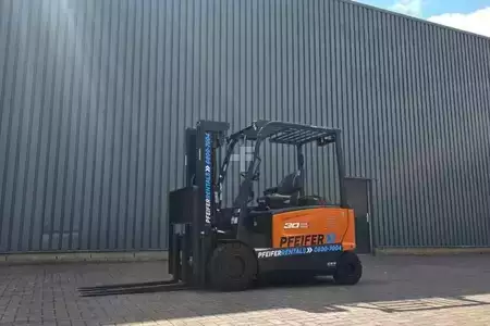 Empilhador diesel 2023  Doosan B30X-7 Plus Electric, 3 Tons Capacity, Lift Height (1)