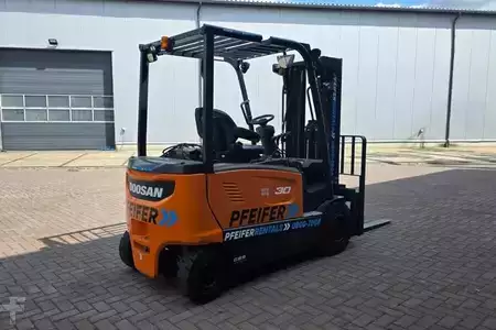 Empilhador diesel 2023  Doosan B30X-7 Plus Electric, 3 Tons Capacity, Lift Height (11)