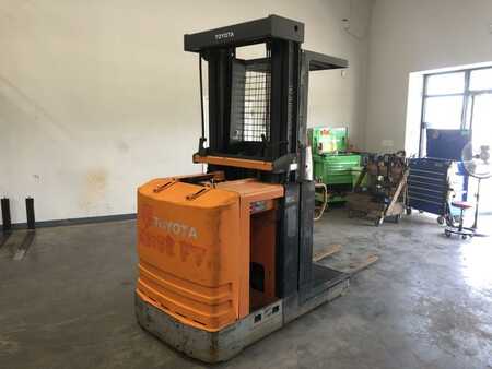 Pallet Stackers 2008  Toyota 7BPUE15 (3)