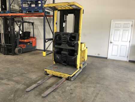 Pallet Stackers 2004  Hyster R30XMS2 (1)