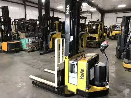 Pallet Stackers 2007  Yale MSW040SE (4)