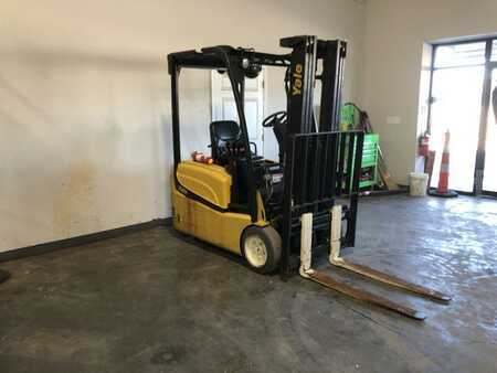3 Wheels Electric 2014  Yale ERP040VT (2)