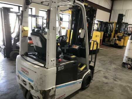 3 Wheels Electric 2013  Unicarriers TX30 (4)
