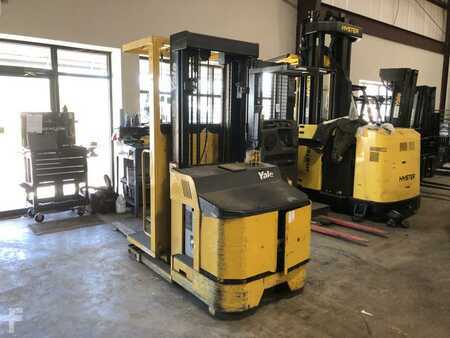 Pallet Stackers 2013  Yale OS030EC (3)