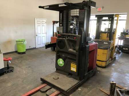 Pallet Stackers 2014  Raymond 540-OPC30TT (1)