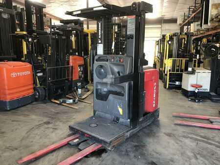 Pallet Stackers 2014  Raymond 540-OPC30TT (2)