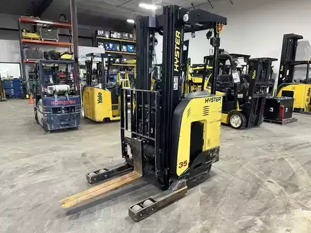 Montacargas Retráctil 2020  Hyster N35ZR2-14.5 (2)